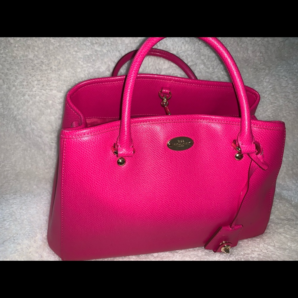 Coach - Pink Ruby Medium size handbag 👜